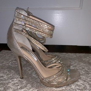 NINA heels size 8.5